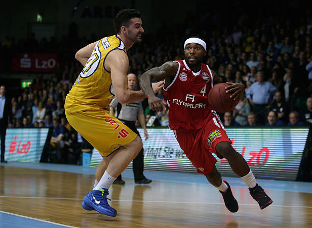 够成为全队 够成为全队